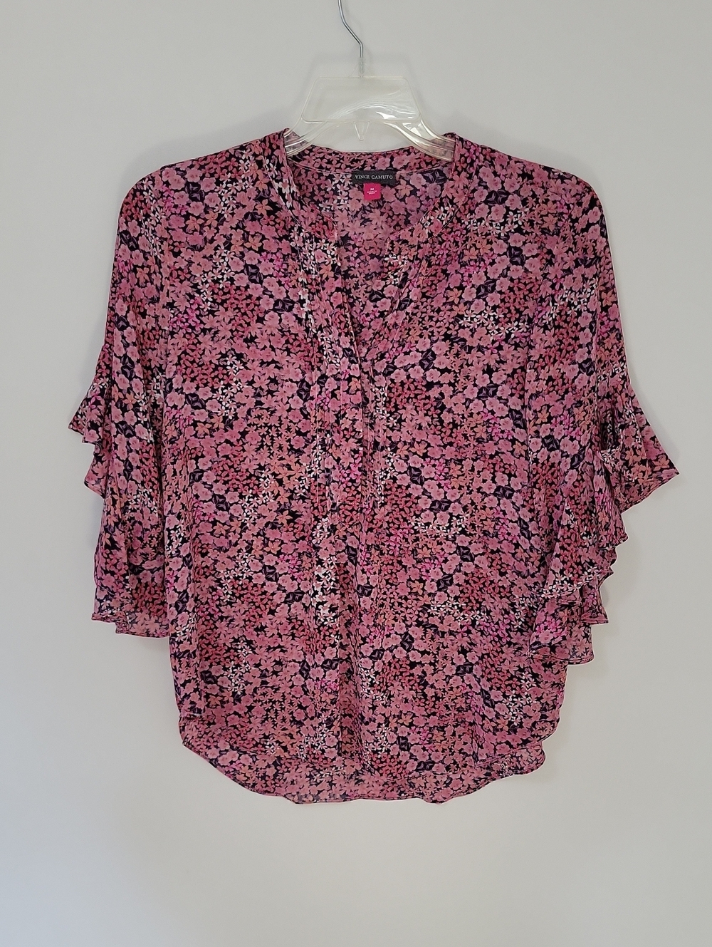 Vince Camuto Pink Floral V-Neck Ruffle Sleeve Blouse, Size Medium